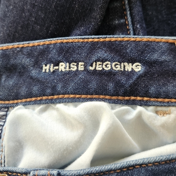 American Eagle Hi Rise Jegging - Picture 4 of 5